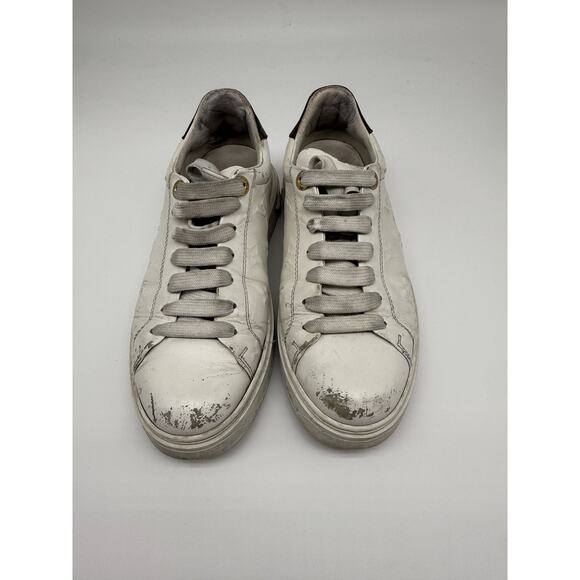 Louis Vuitton Leather Monogram Embossed Lace-up Low Top Sneakers White Size 36.5 - Picture 2 of 16